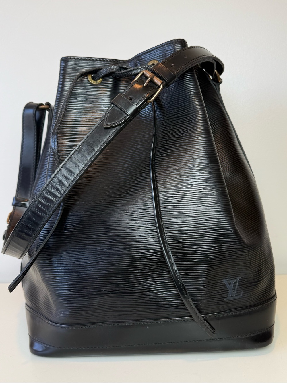 Louis Vuitton Black Epi GM Leather Bucket Bag